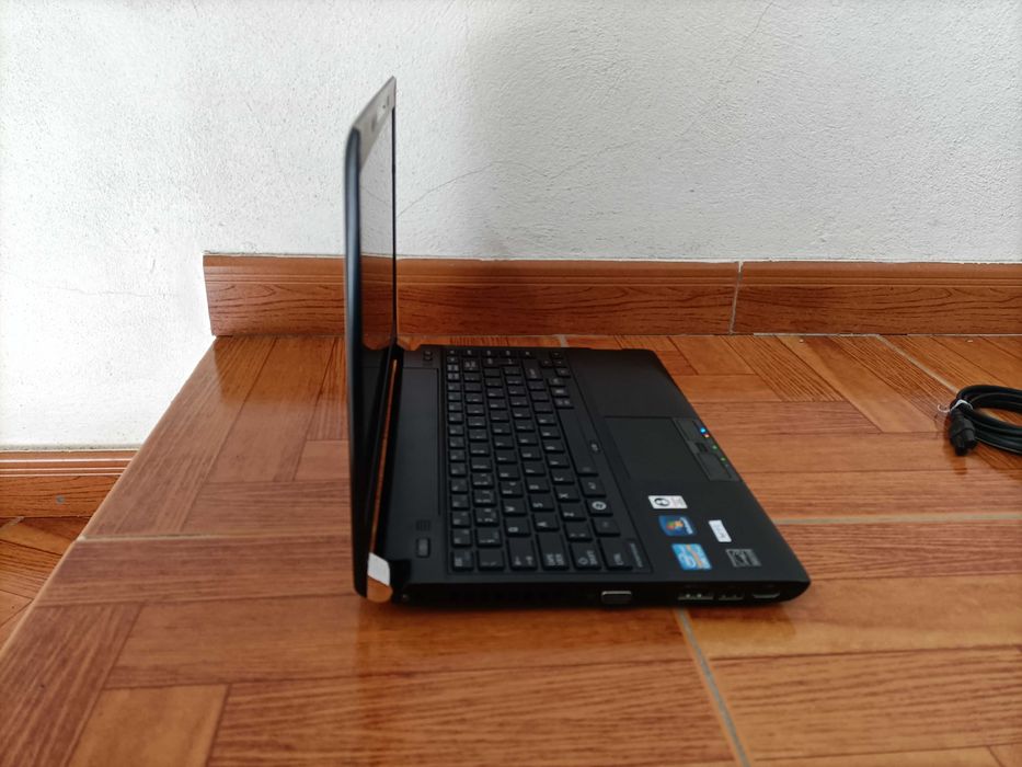 Computador portátil Toshiba Portege R830 de 13 polegadas