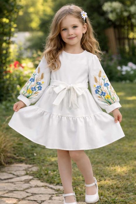 Сукні з вишивкою на дівчинку розміри 116-128