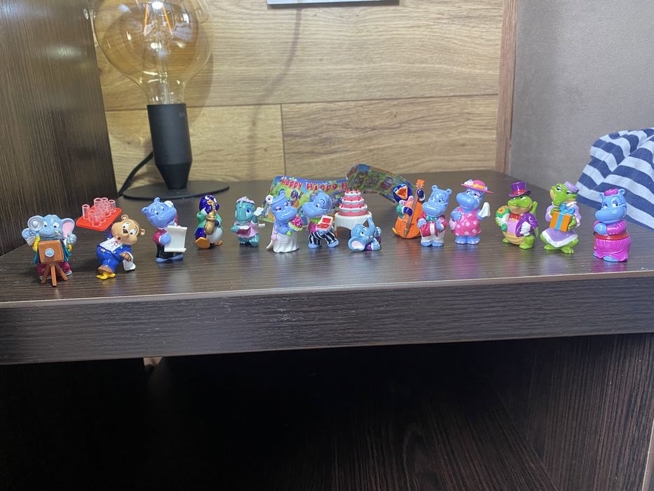 Весілля бегемотиків кіндер іграшки свадьба бегемотиков