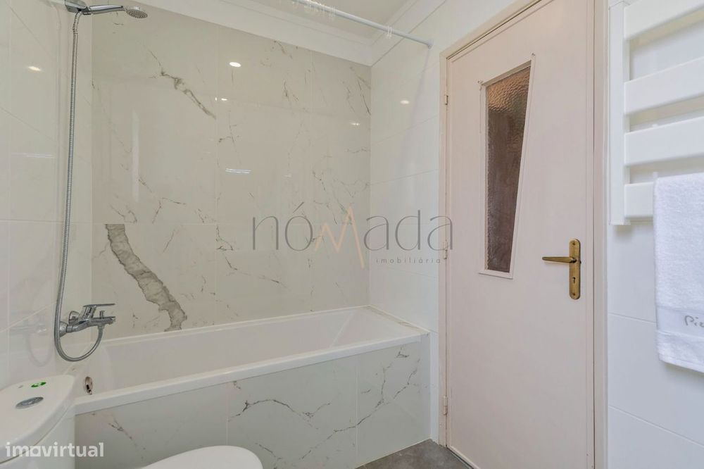 T3 luminoso com varanda e marquise | Excelente localização