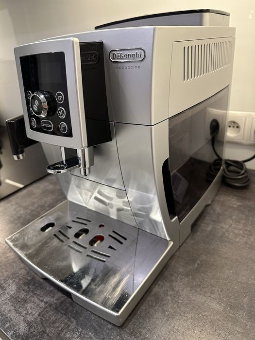 Ekspres do kawy De Longhi Cappucino ECAM 23.460