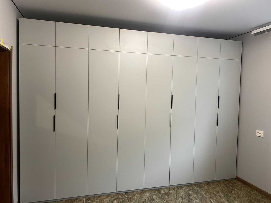 Меблі на замовлення під ваші розміри.