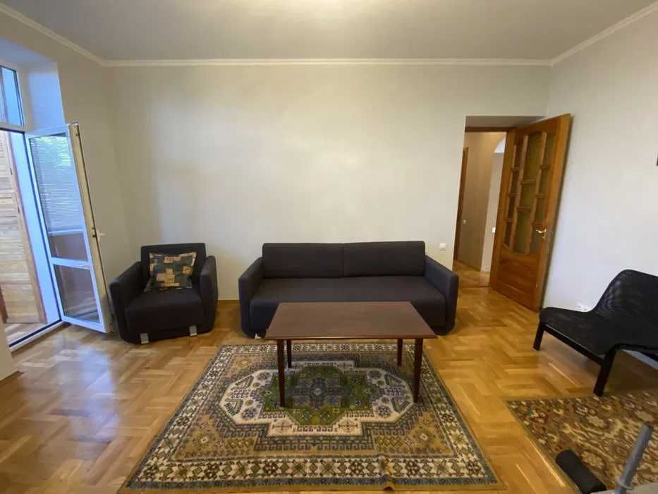 Оренда 2-к квартири на вул. Копилівська