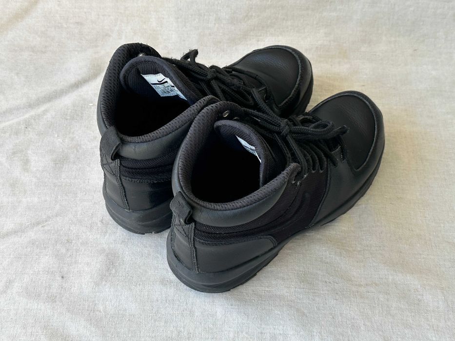 Buty trekkingowe, turystyczne, trapery Nike Manoa AJ1280, rozmiar 38