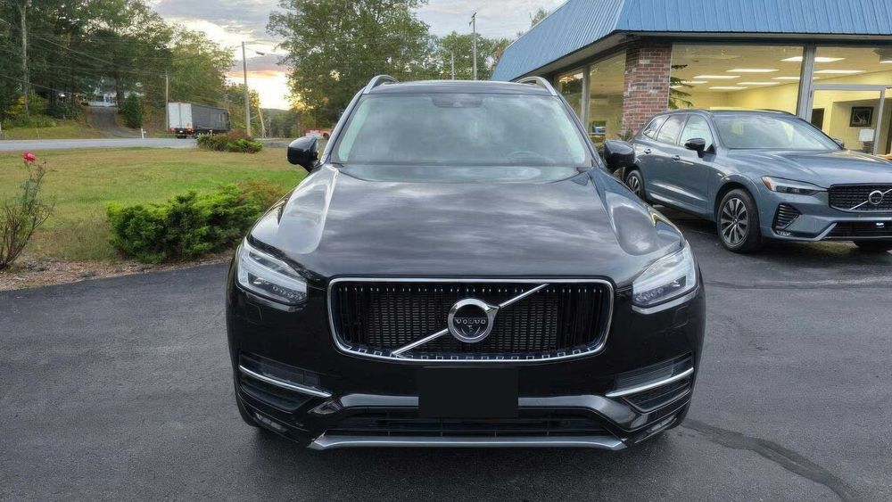 Volvo XC90 T6 Momentum      2019
