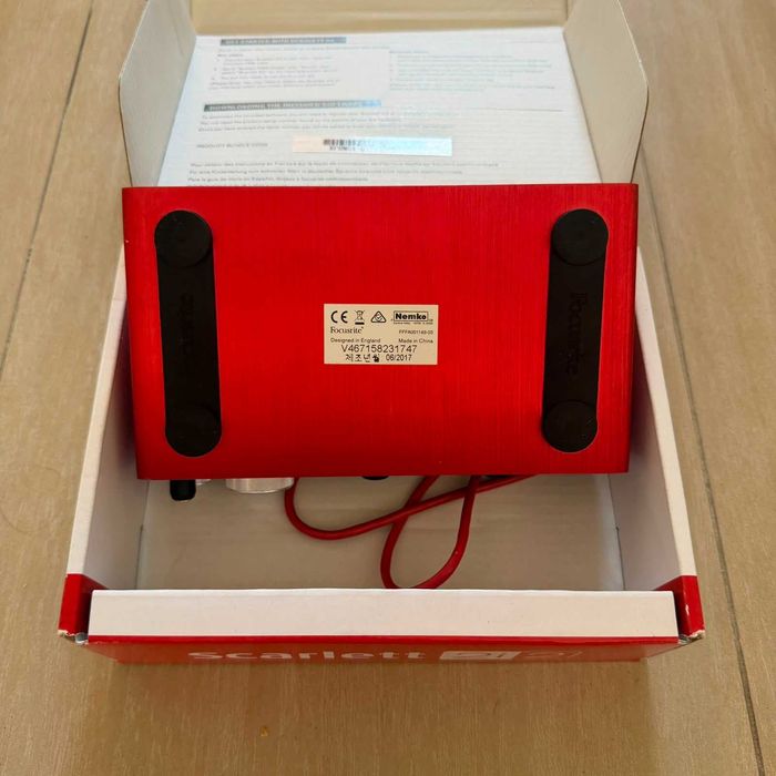 Interface Focusrite Scarlett 2i2