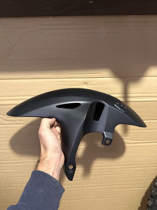 Крило Honda cb600 05-13