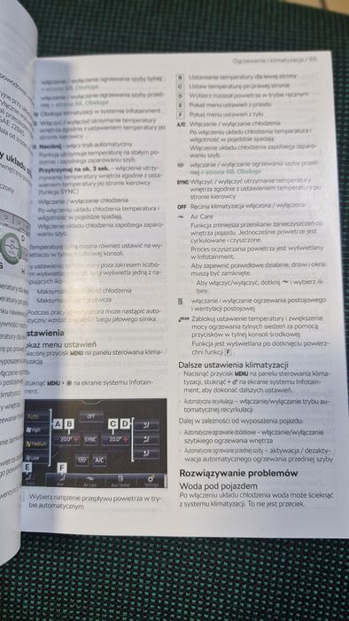 Instrukcja obsługi Skoda Karoq.