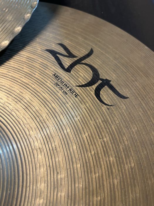 Pack 3 Pratos Bateria Zildjian ZHT Hi Hats Ride