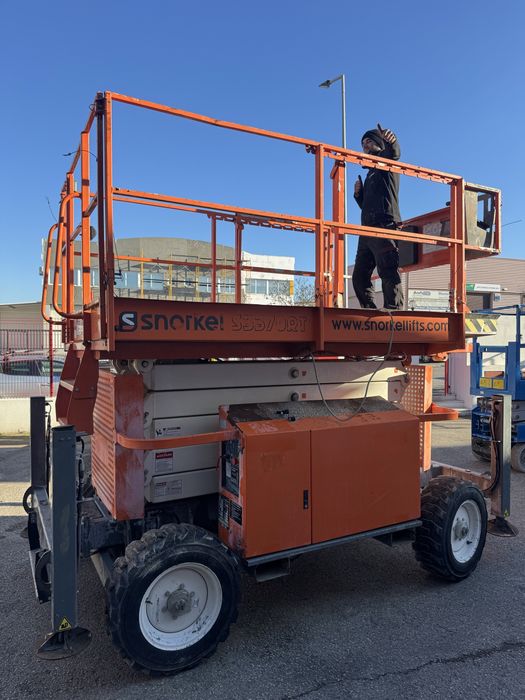 Plataforma elevatoria Diesel  12mt (usada)