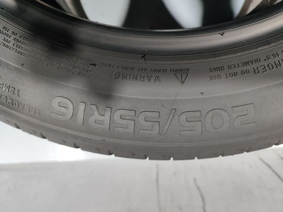 4 pneus semi novos 205-55R16 Michelin - Oferta dos portes