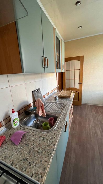 Самая светлая 2 к Ж/Б ЛІФТ Никольский  ТОРГ Конституції центр
