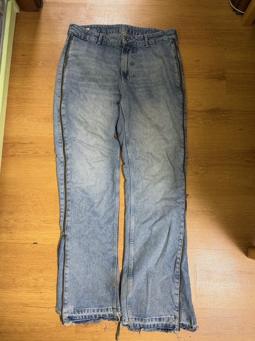 Zara blue flared jeans zip