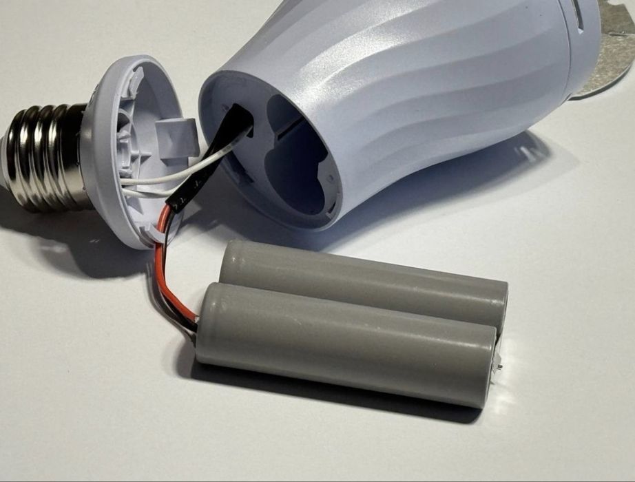 Аварійна світлодіодна лампа акамуляторна 15W E27 Bikibi Light !!!