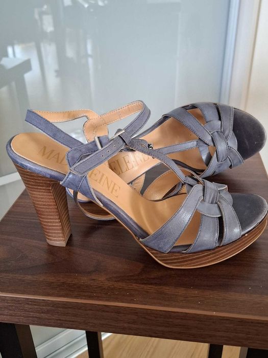 Buciki damskie na lato, rozmiar 39, zamszowe marki Madeleine