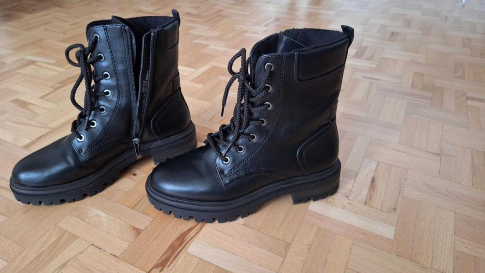 Czarne buty/botki jesienno zimowe Tamaris