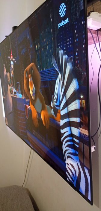 Sprzedam praktycznie nowy telewizor Philips