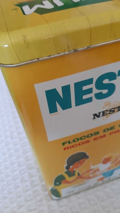 Caixa vintage Nestum