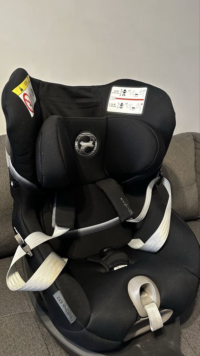 Fotelik Cybex Sirona SX2 i-Size z bazą obrotową