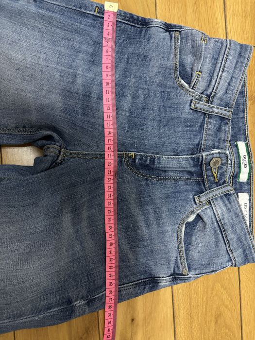 Guess jeansy bootcut rozmiar 24 /xs na ok. 152/158