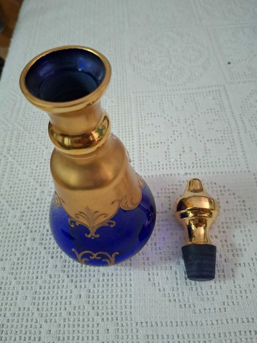 garrafa cálices e bomboneira em vidro murano