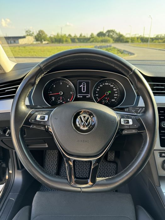 Продам Volkswagen Passat B8