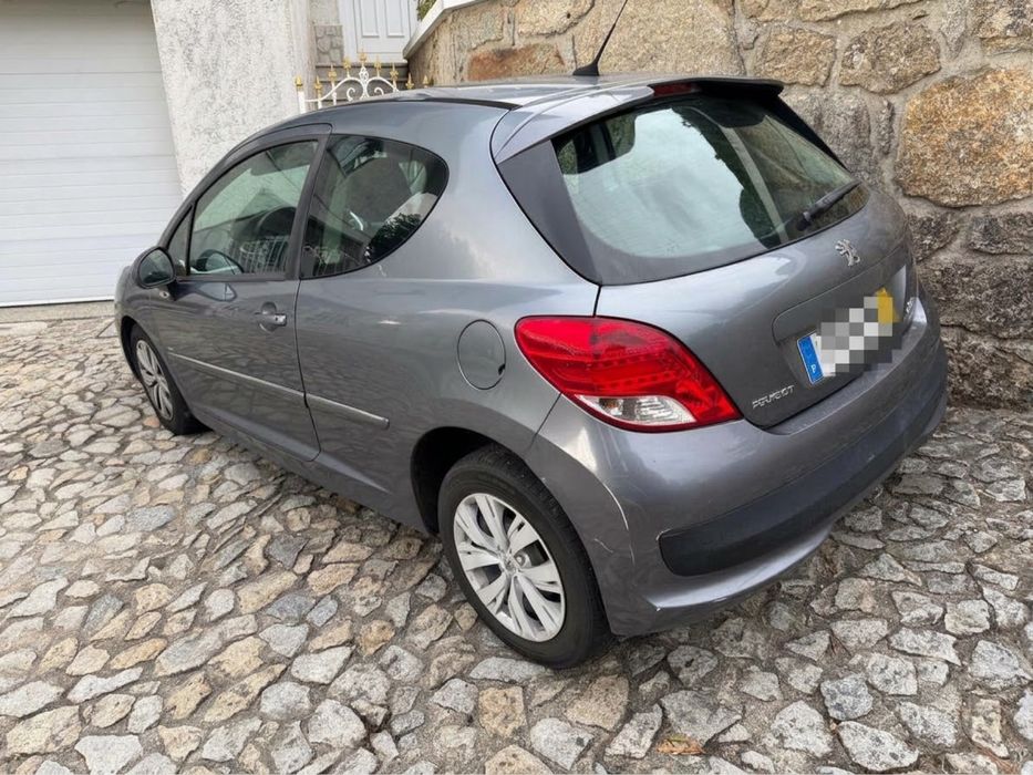 Peugeot 207 1.4 HDi Diesel — 2010 — photo 2