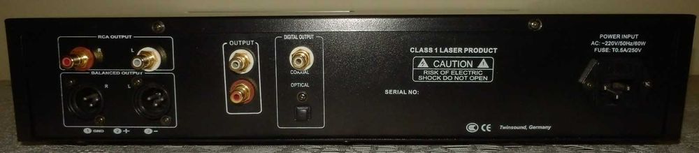 TwinSound CD-200T (XLR, lampy 3 x 6922)