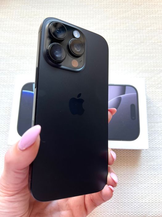 iPhone 16 PRO 256 MB CZARNY, dodatkowe ubezpieczenie,  stan jak w sklepie.