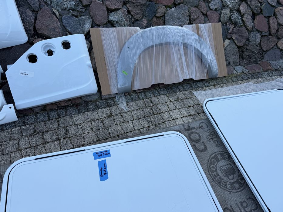 Kamper zderzak,lampa,nadkole,knaus