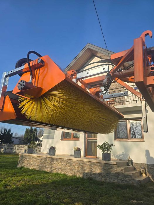 szczotka  do zamiatania/ zamiatarka