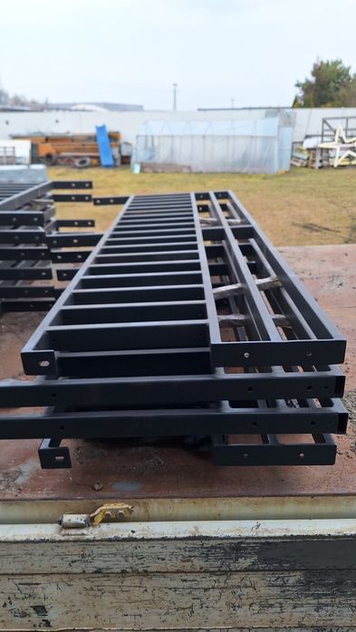 Brama przesuwna  płot