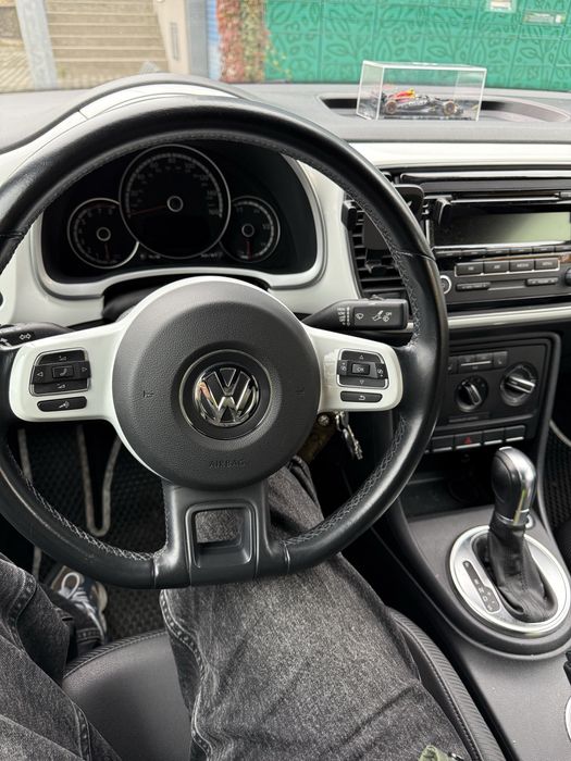 Продам vw beetle 2013 рік 1.8Т 170к.с. АКПП