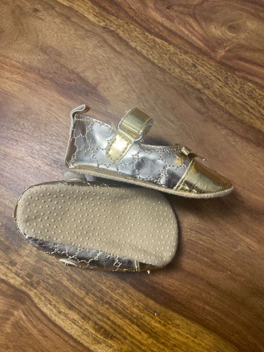 Buciki/kapcie niemowlęce dziewczynka rozm 12