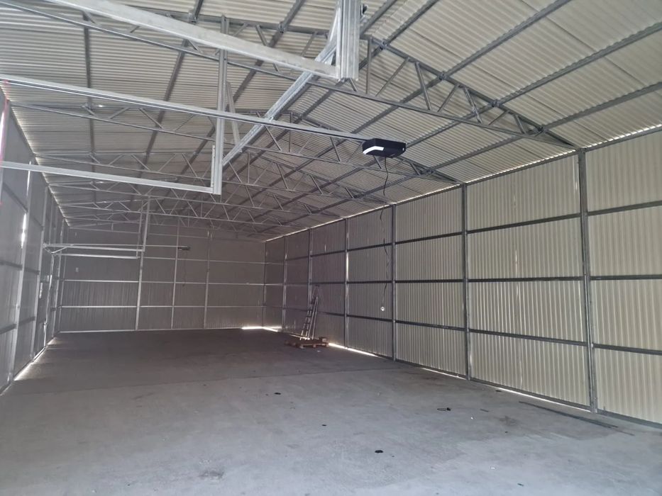 Hala magazyn wiata 20x8 brama garażowa dwuskrzydłowa