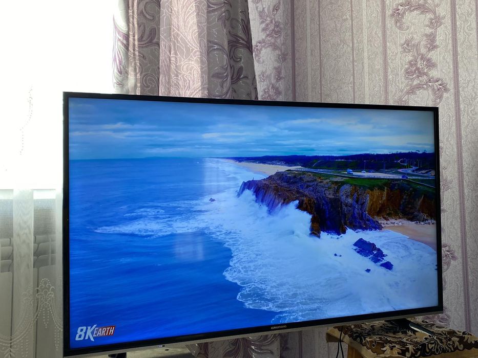 Телевізор Grundik 55