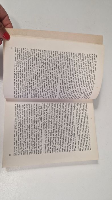 Livro Marcelo Caetano, Confidências no Exilio