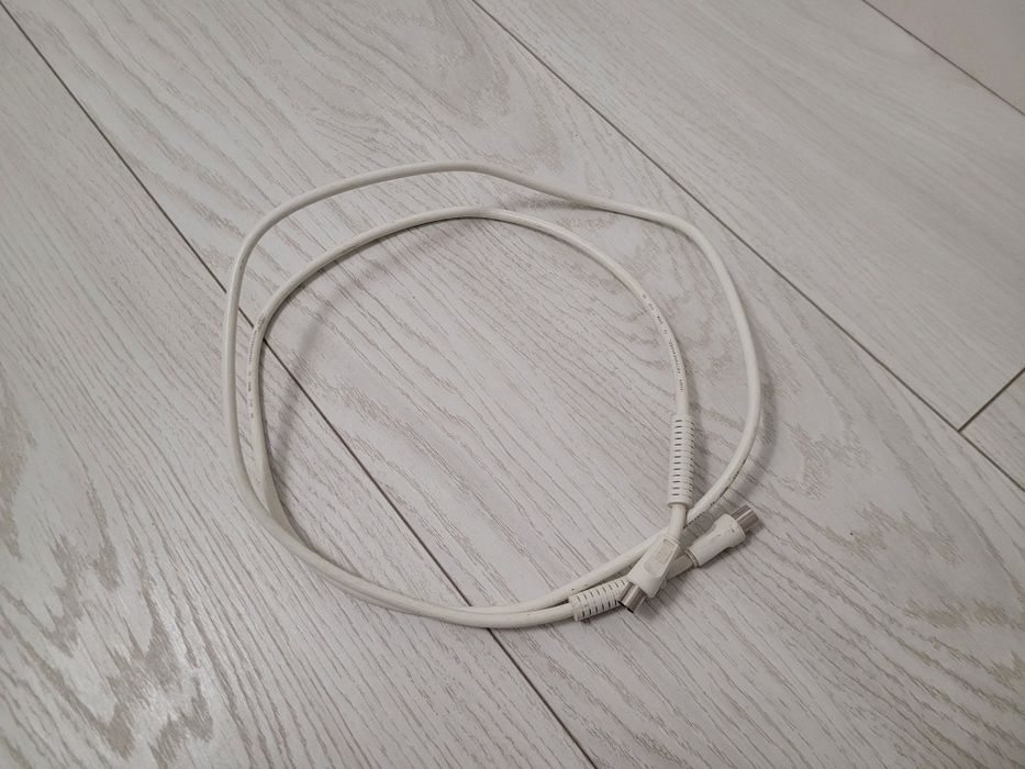 Oryginalny kabel antenowy