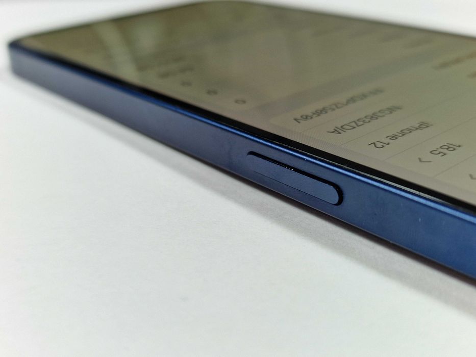 Iphone 12 64GB/ Blue/ Niebieski/ BAT 86%/ Grade B + ładowarka