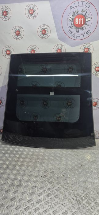 Скло панорама на Infiniti qx30 2017