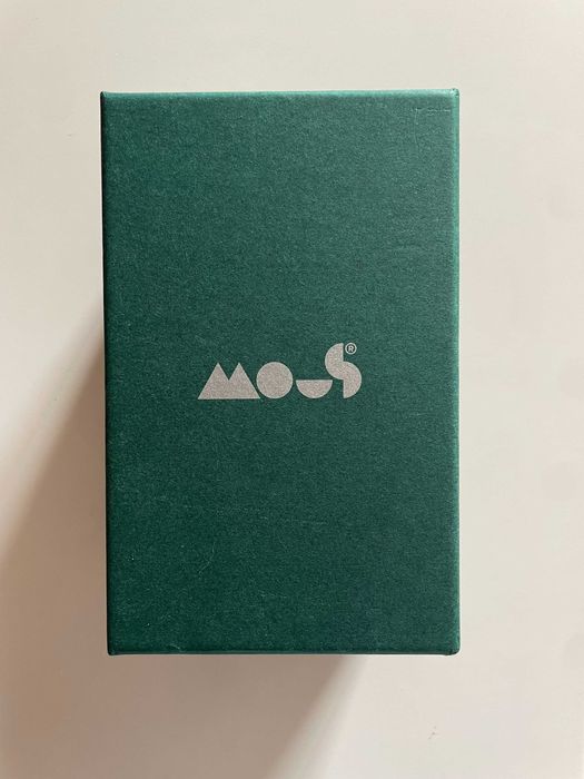 Mous Wireless Charging Stand - Ultra Fast Charger