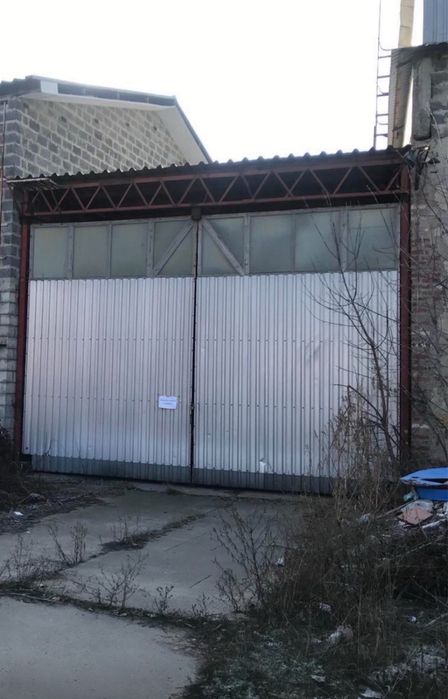 Аренда помещения 280/450м2 район Нефтяника 200м от трассы