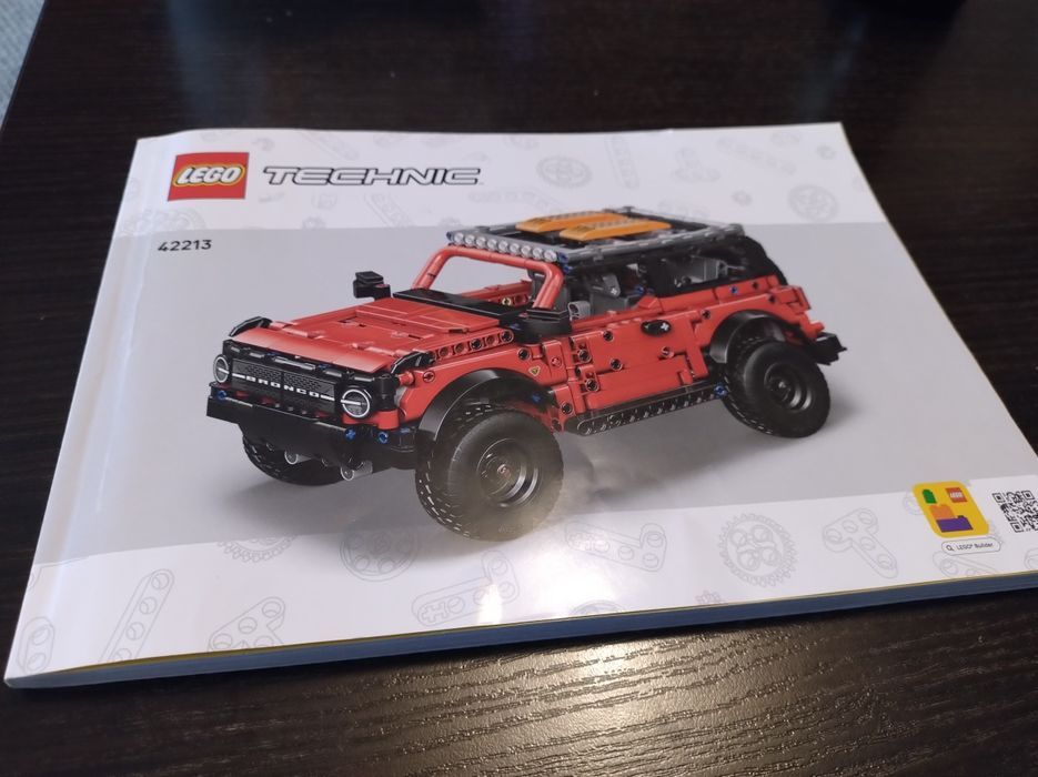 LEGO 42213 Ford Bronco