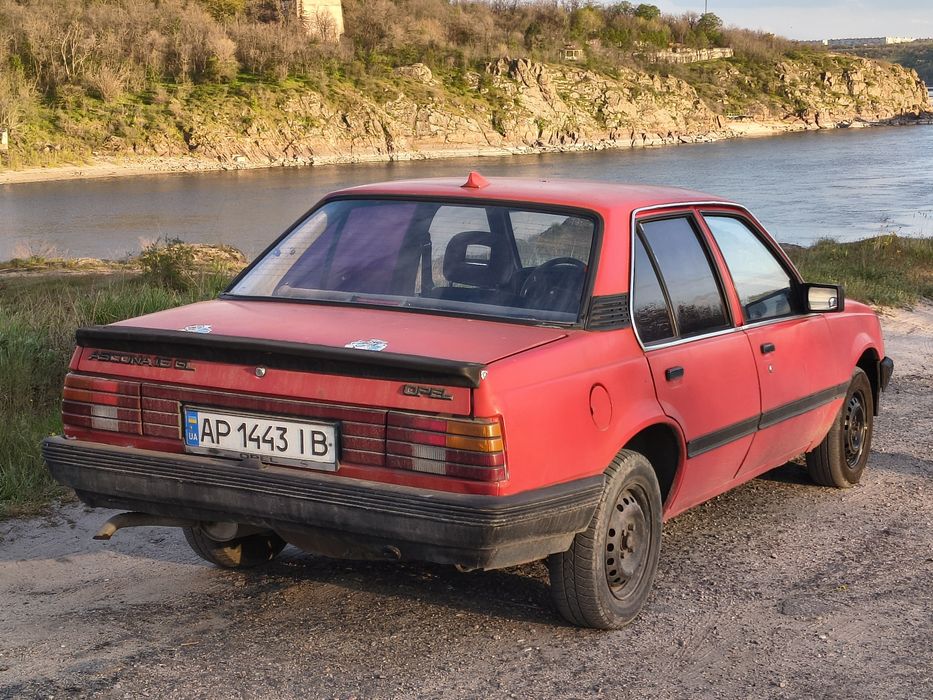 Opel Ascona 1,6 на газу з переоформленням