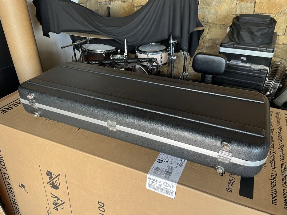 Estojo hard case para guitarra elétrica
