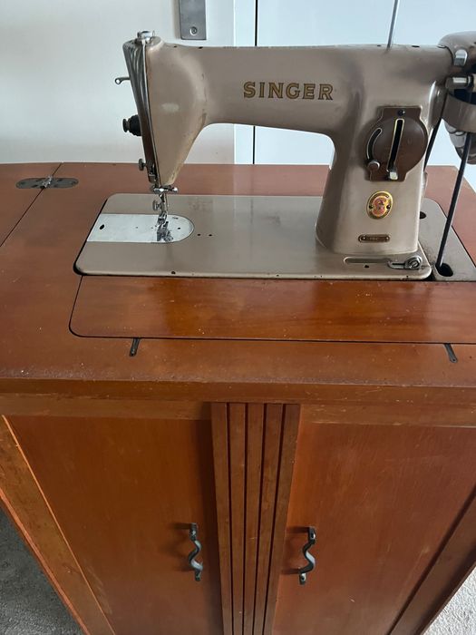 Máquina costura Singer
