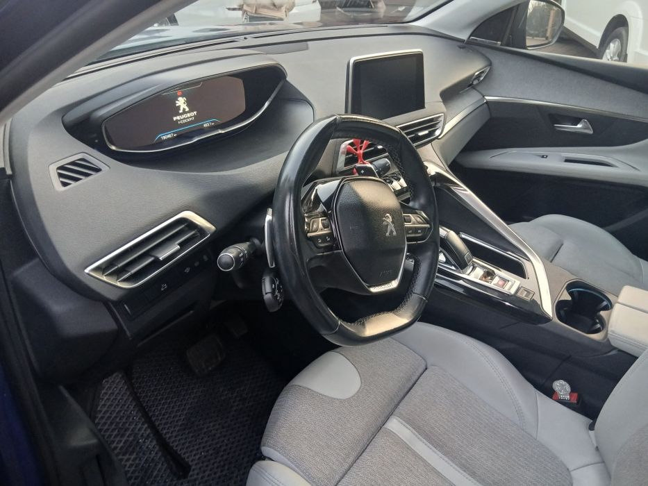 Авто в хорошому станні