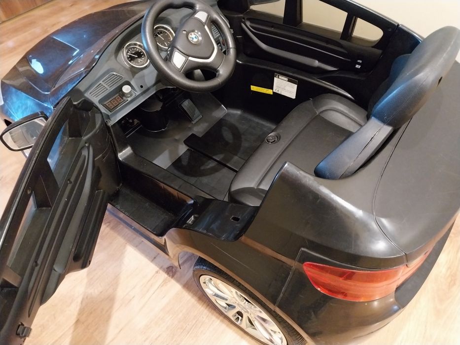 Autko samochód na akumulator baterie li-ion pilot ładowarka muzyka