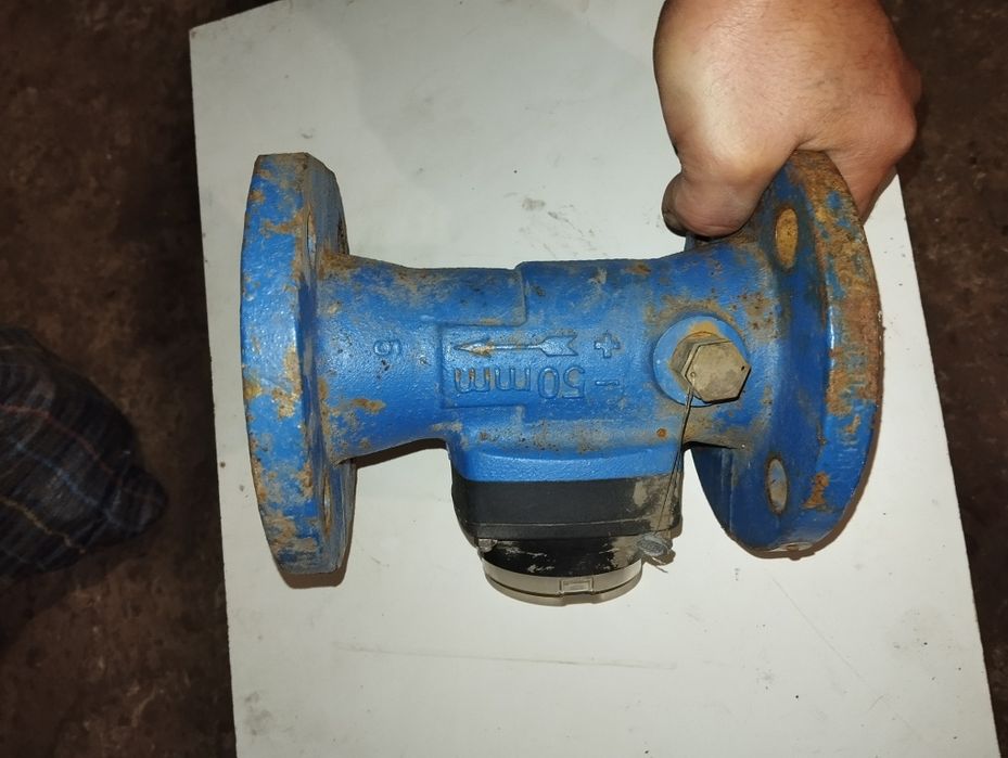 Счётчик для измерения воды 50мм.