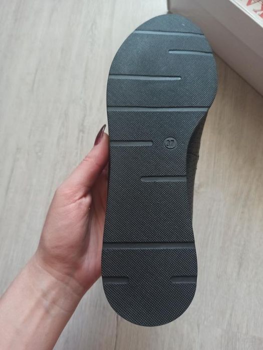 Балетки шкіряні 37 розміру